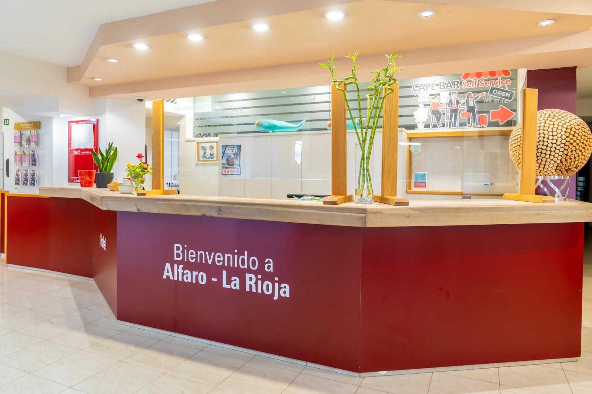 Hotel Palacios ألفارو المظهر الخارجي الصورة