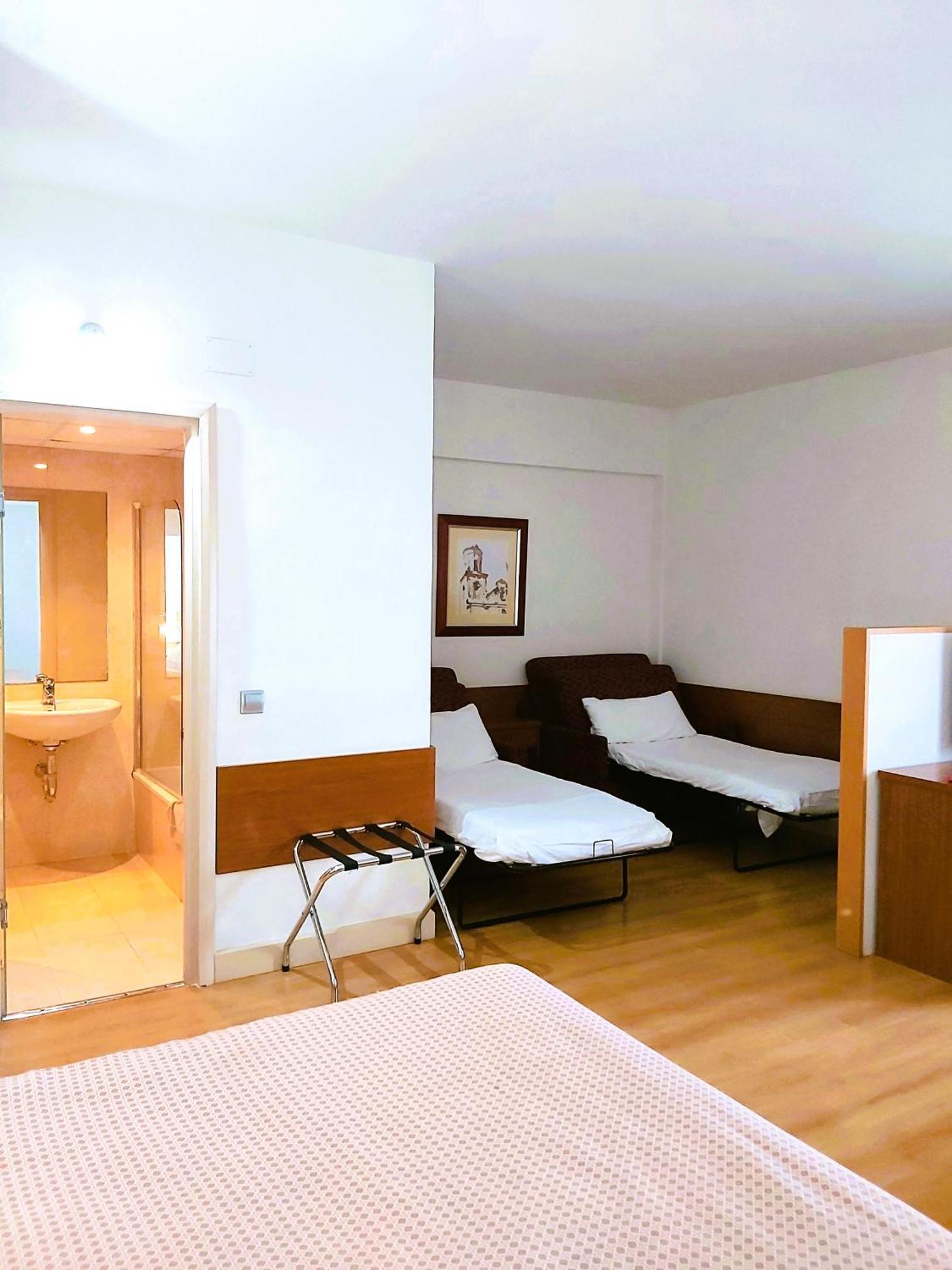 Hotel Palacios ألفارو المظهر الخارجي الصورة